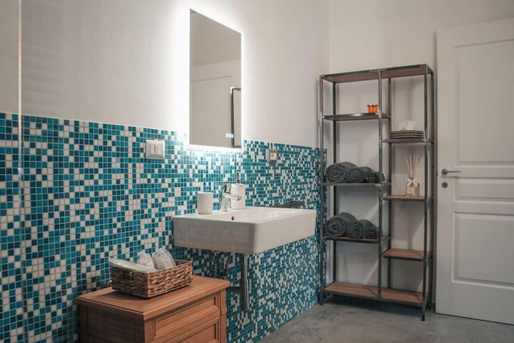 Apartamento Centro Storico Recinto Dei Nobili 4-Private Parking Asti Exterior foto